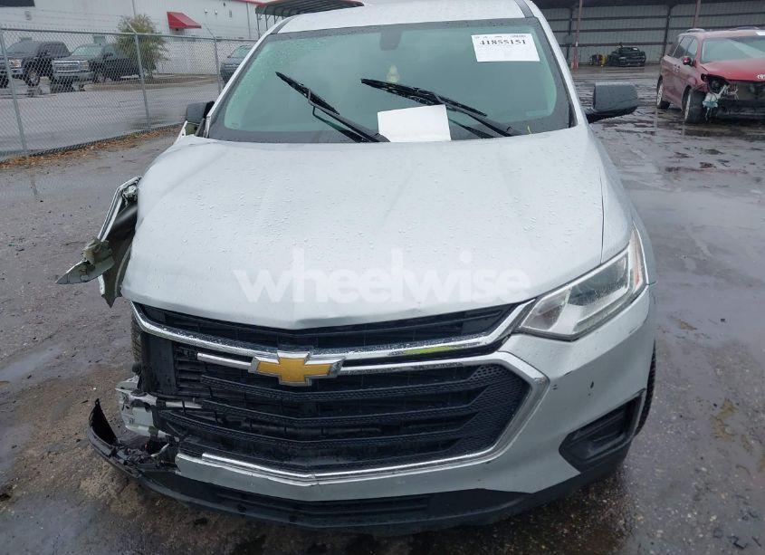 Photo 12 of 2019 Chevrolet Traverse LS (VIN 1GNERFKW8KJ287107)