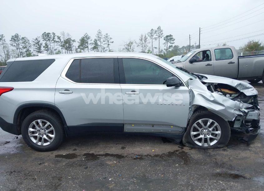 Photo 13 of 2019 Chevrolet Traverse LS (VIN 1GNERFKW8KJ287107)