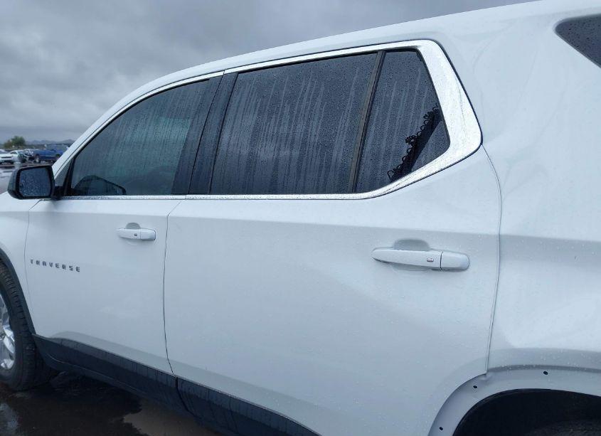 Photo 15 of 2020 Chevrolet Traverse FWD LS (VIN 1GNERFKW8LJ135488)