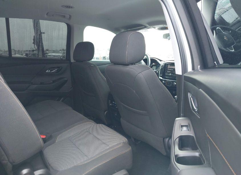 Photo 8 of 2020 Chevrolet Traverse FWD LS (VIN 1GNERFKW8LJ135488)