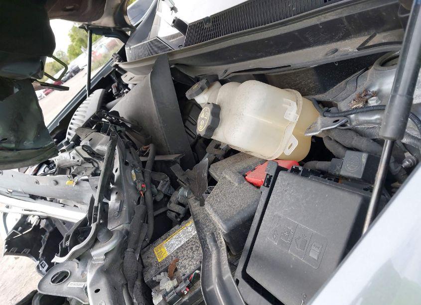 Photo 10 of 2020 Chevrolet Traverse FWD LS (VIN 1GNERFKW8LJ182598)