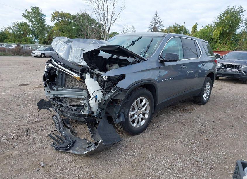 Photo 2 of 2020 Chevrolet Traverse FWD LS (VIN 1GNERFKW8LJ182598)