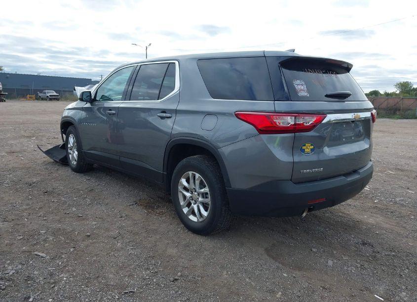 Photo 3 of 2020 Chevrolet Traverse FWD LS (VIN 1GNERFKW8LJ182598)