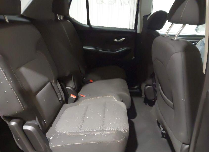 Photo 8 of 2020 Chevrolet Traverse FWD LS (VIN 1GNERFKW8LJ235073)