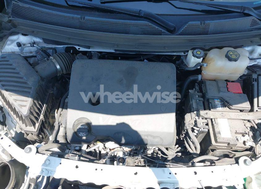 Photo 10 of 2021 Chevrolet Traverse FWD LS (VIN 1GNERFKW8MJ266373)