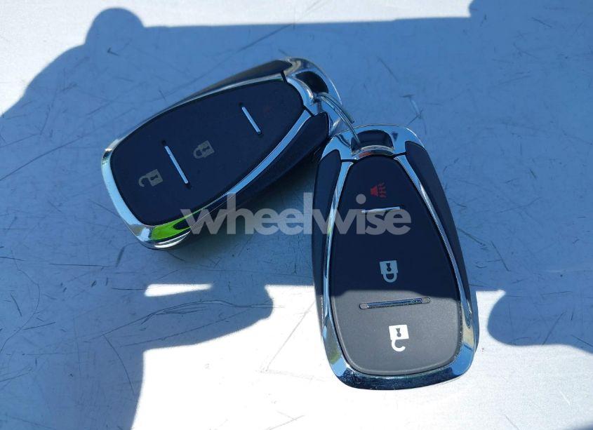 Photo 11 of 2021 Chevrolet Traverse FWD LS (VIN 1GNERFKW8MJ266373)