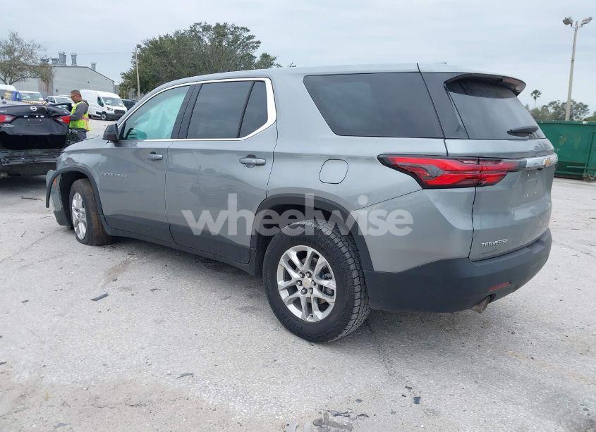 Photo 3 of 2023 Chevrolet Traverse FWD LS (VIN 1GNERFKW8PJ142575)