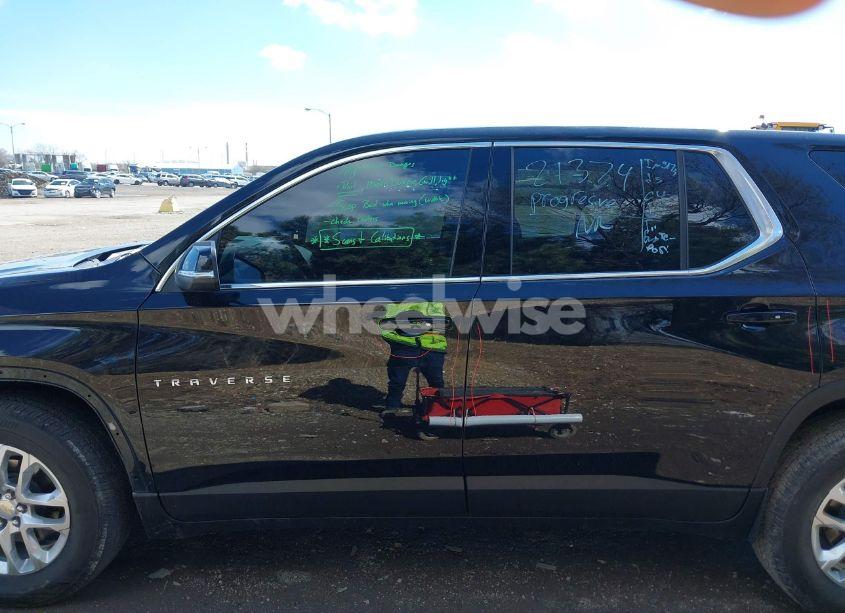 Photo 15 of 2023 Chevrolet Traverse FWD LS (VIN 1GNERFKW8PJ152104)