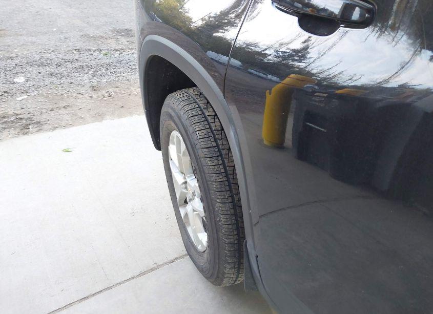 Photo 17 of 2023 Chevrolet Traverse FWD LS (VIN 1GNERFKW8PJ236049)