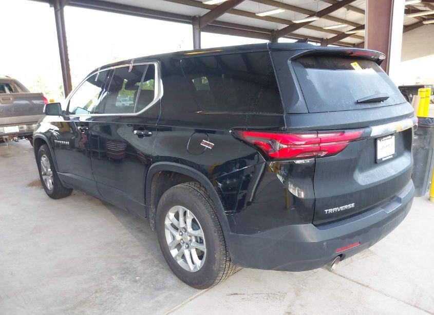 Photo 3 of 2023 Chevrolet Traverse FWD LS (VIN 1GNERFKW8PJ236049)
