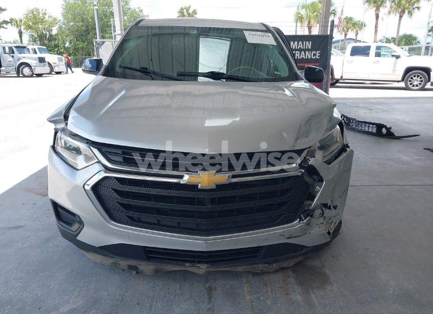 Photo 13 of 2018 Chevrolet Traverse LS (VIN 1GNERFKW9JJ132466)