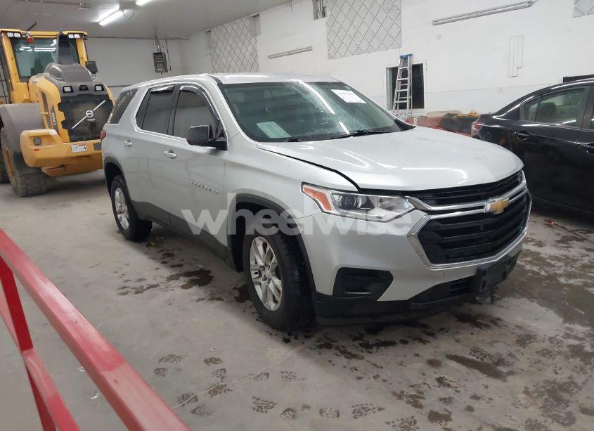 2019 Chevrolet Traverse LS (VIN 1GNERFKW9KJ147728) main photo