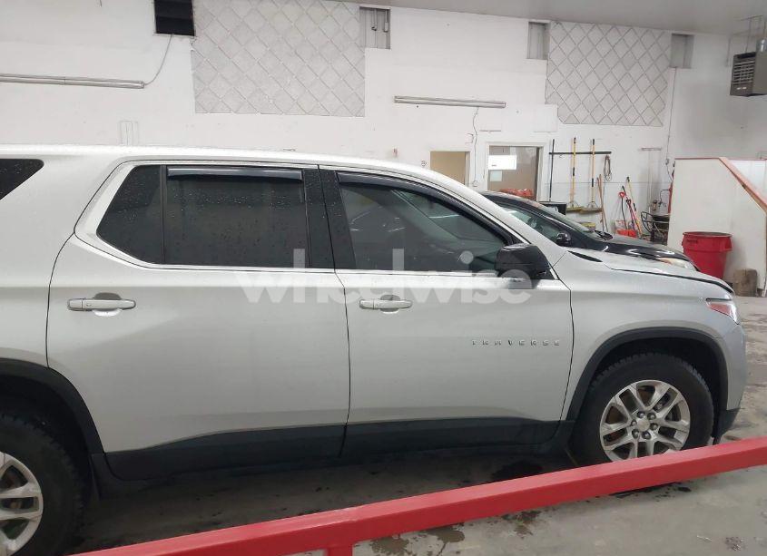 Photo 13 of 2019 Chevrolet Traverse LS (VIN 1GNERFKW9KJ147728)