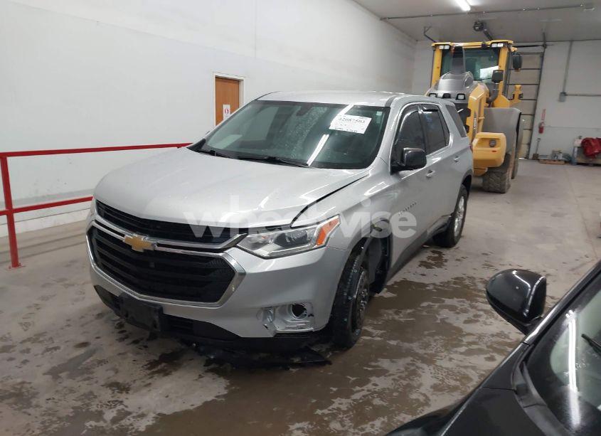 Photo 2 of 2019 Chevrolet Traverse LS (VIN 1GNERFKW9KJ147728)
