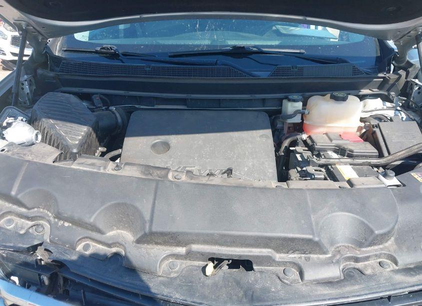 Photo 10 of 2019 Chevrolet Traverse LS (VIN 1GNERFKW9KJ251572)