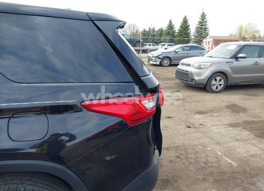 Photo 18 of 2019 Chevrolet Traverse LS (VIN 1GNERFKW9KJ322222)