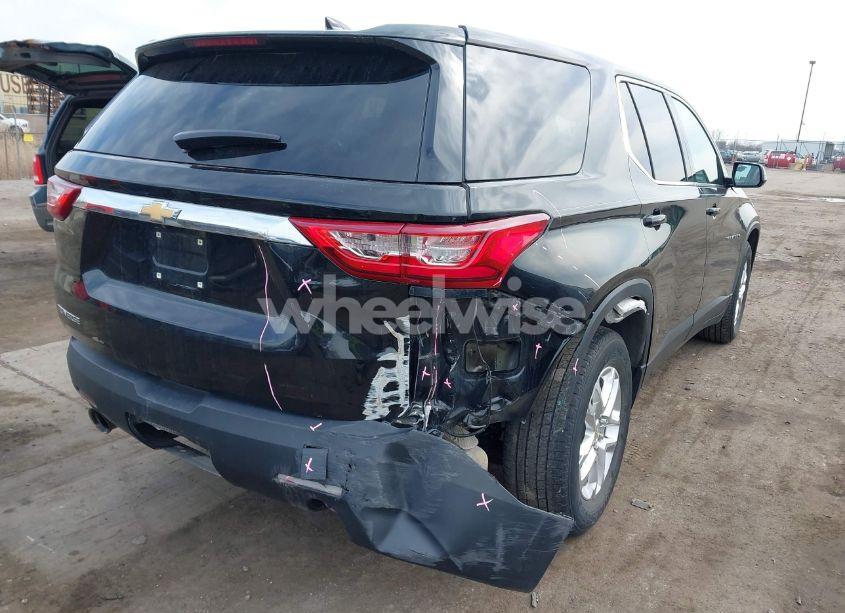 Photo 6 of 2019 Chevrolet Traverse LS (VIN 1GNERFKW9KJ322222)