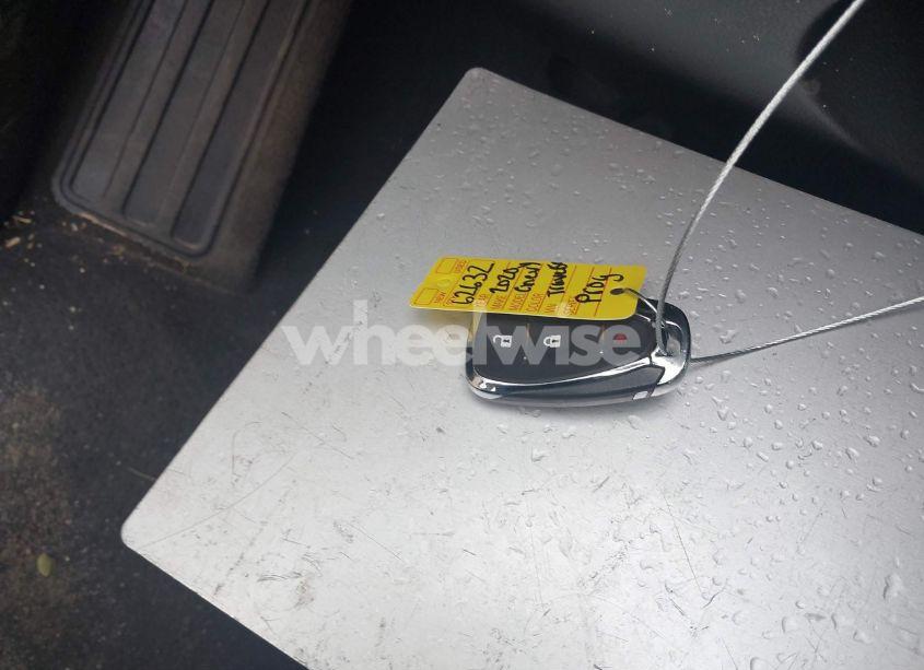 Photo 11 of 2020 Chevrolet Traverse FWD LS (VIN 1GNERFKW9LJ210652)