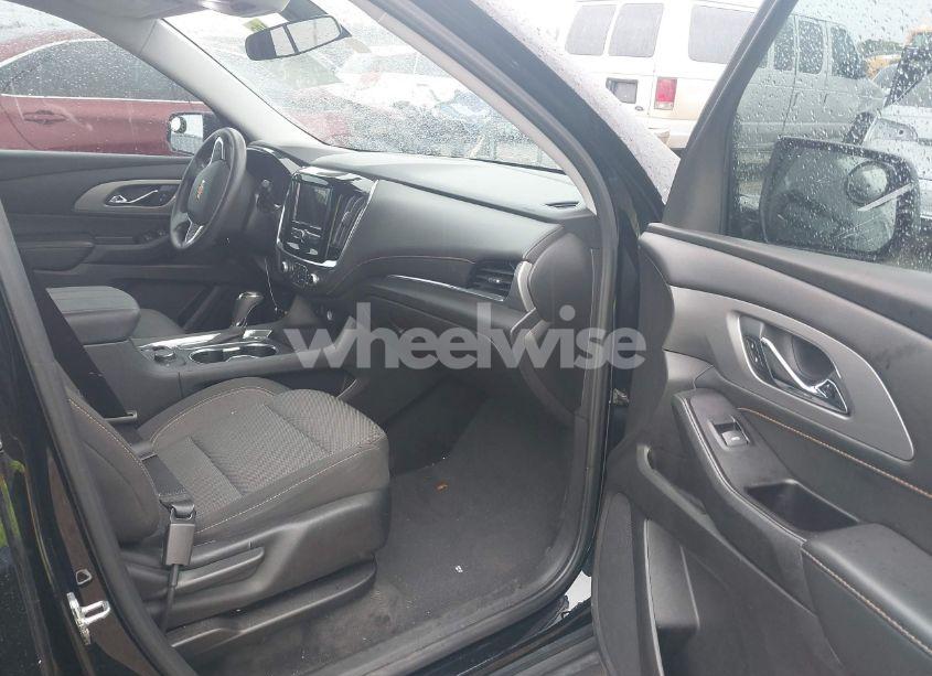 Photo 5 of 2020 Chevrolet Traverse FWD LS (VIN 1GNERFKW9LJ210652)