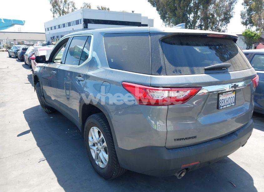 Photo 3 of 2020 Chevrolet Traverse FWD LS (VIN 1GNERFKW9LJ248110)