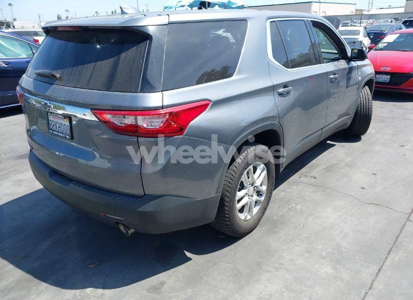 Photo 4 of 2020 Chevrolet Traverse FWD LS (VIN 1GNERFKW9LJ248110)