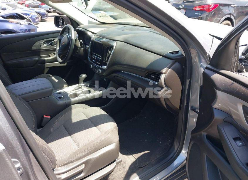 Photo 5 of 2020 Chevrolet Traverse FWD LS (VIN 1GNERFKW9LJ248110)