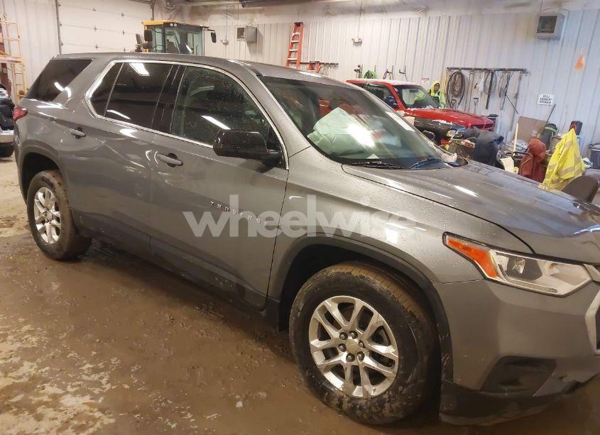 2020 Chevrolet Traverse FWD LS (VIN 1GNERFKW9LJ261715) main photo
