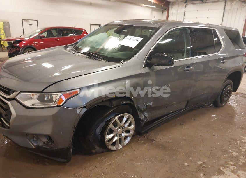 Photo 2 of 2020 Chevrolet Traverse FWD LS (VIN 1GNERFKW9LJ261715)