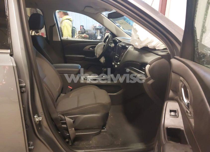 Photo 5 of 2020 Chevrolet Traverse FWD LS (VIN 1GNERFKW9LJ261715)