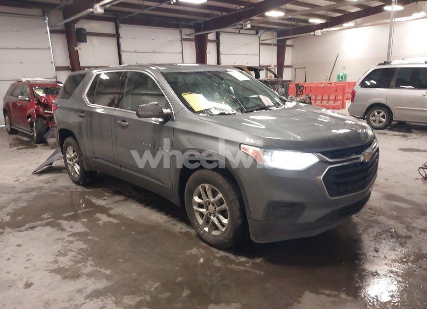 2021 Chevrolet Traverse FWD LS (VIN 1GNERFKW9MJ150678) main photo