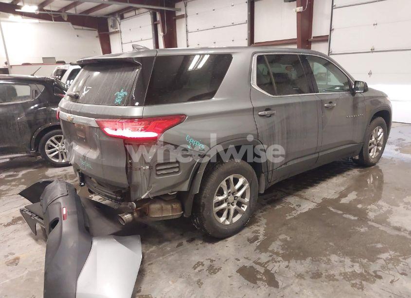 Photo 4 of 2021 Chevrolet Traverse FWD LS (VIN 1GNERFKW9MJ150678)