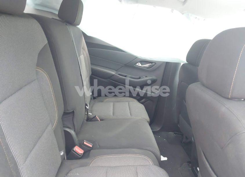 Photo 8 of 2021 Chevrolet Traverse FWD LS (VIN 1GNERFKW9MJ228909)
