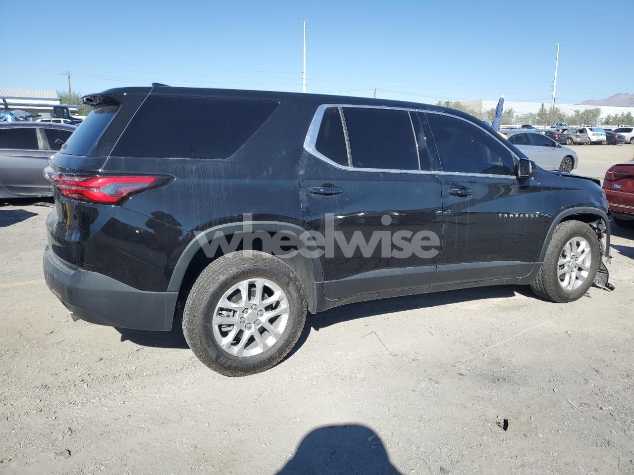 Photo 3 of 2022 CHEVROLET TRAVERSE LS (VIN 1GNERFKW9NJ182046)