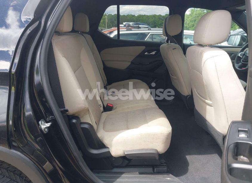 Photo 8 of 2023 Chevrolet Traverse LS (VIN 1GNERFKW9PJ319344)