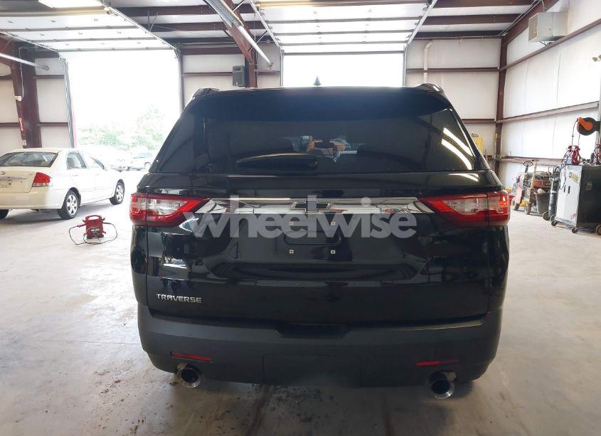 Photo 16 of 2019 Chevrolet Traverse LS (VIN 1GNERFKWXKJ280854)