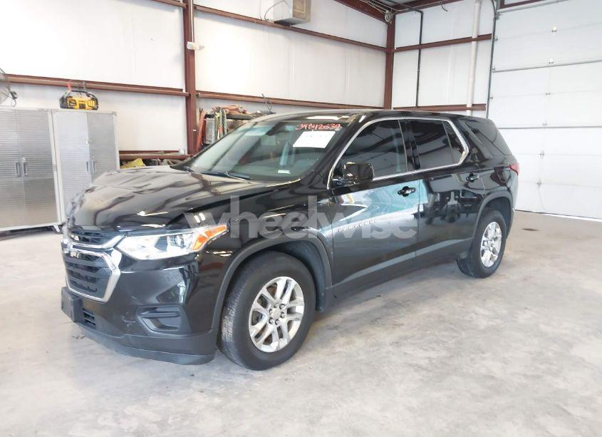 Photo 2 of 2019 Chevrolet Traverse LS (VIN 1GNERFKWXKJ280854)