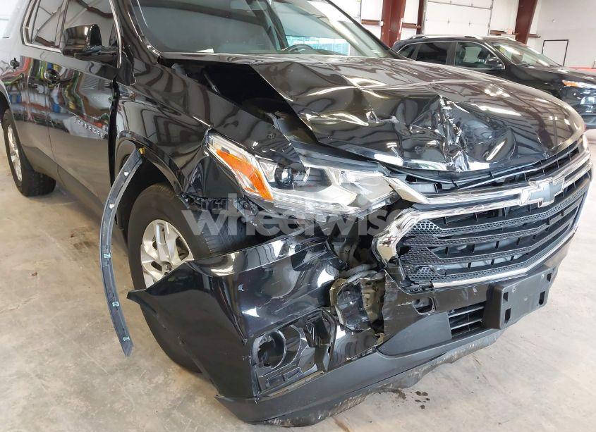 Photo 6 of 2019 Chevrolet Traverse LS (VIN 1GNERFKWXKJ280854)