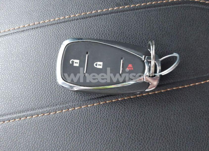 Photo 11 of 2020 Chevrolet Traverse FWD LS (VIN 1GNERFKWXLJ101312)