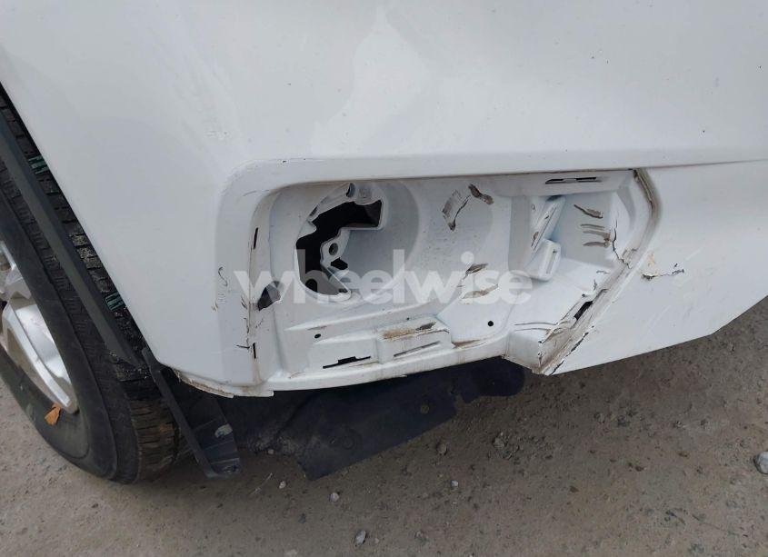 Photo 19 of 2020 Chevrolet Traverse FWD LS (VIN 1GNERFKWXLJ101312)