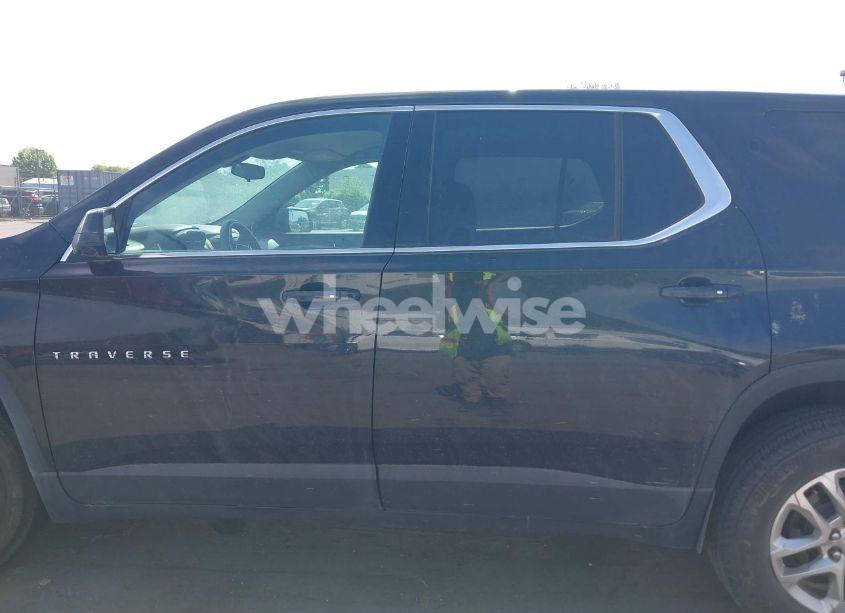 Photo 14 of 2020 Chevrolet Traverse FWD LS (VIN 1GNERFKWXLJ204066)