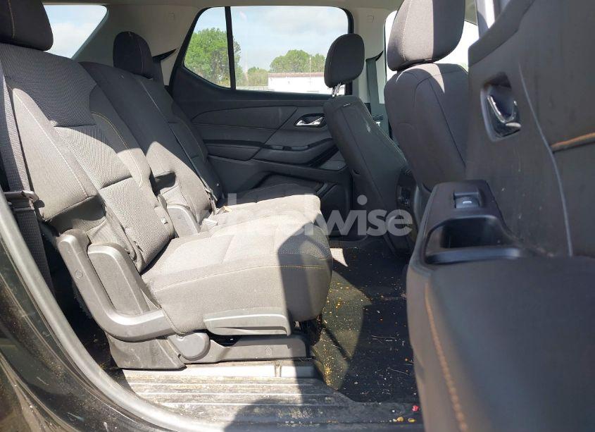 Photo 8 of 2020 Chevrolet Traverse FWD LS (VIN 1GNERFKWXLJ204066)