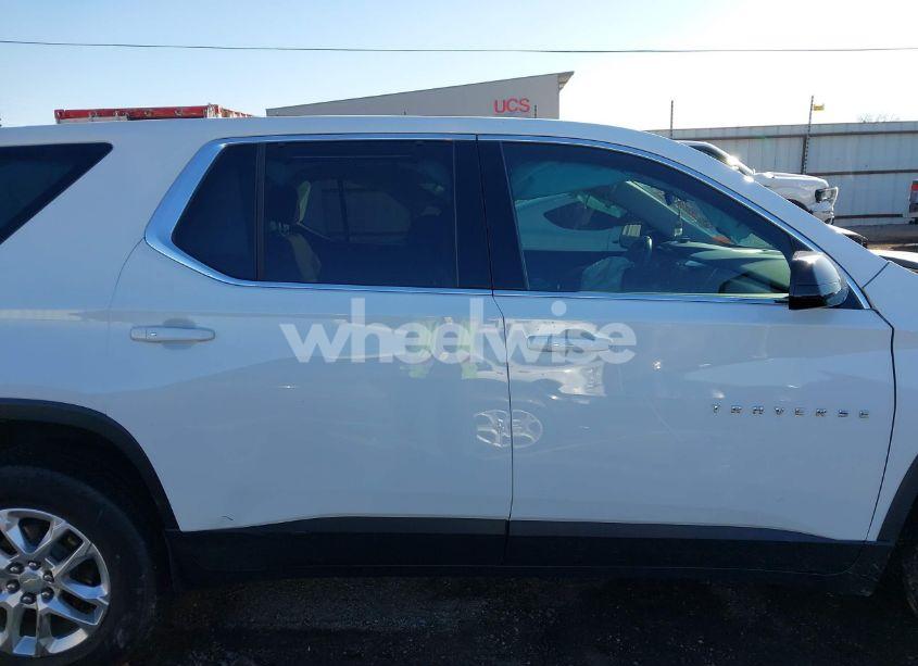 Photo 14 of 2020 Chevrolet Traverse FWD LS (VIN 1GNERFKWXLJ204133)