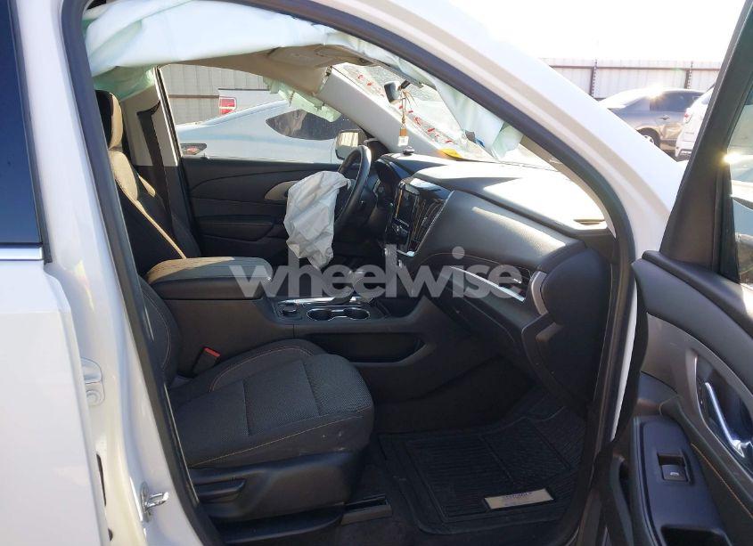 Photo 5 of 2020 Chevrolet Traverse FWD LS (VIN 1GNERFKWXLJ204133)