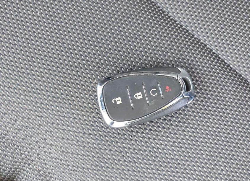 Photo 11 of 2021 Chevrolet Traverse FWD LS (VIN 1GNERFKWXMJ244777)