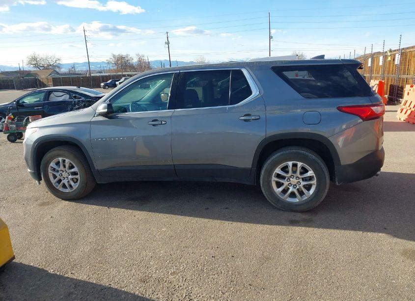 Photo 14 of 2021 Chevrolet Traverse FWD LS (VIN 1GNERFKWXMJ244777)