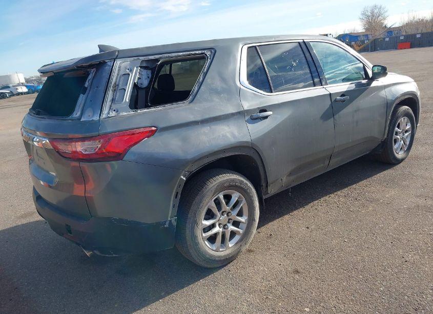 Photo 4 of 2021 Chevrolet Traverse FWD LS (VIN 1GNERFKWXMJ244777)