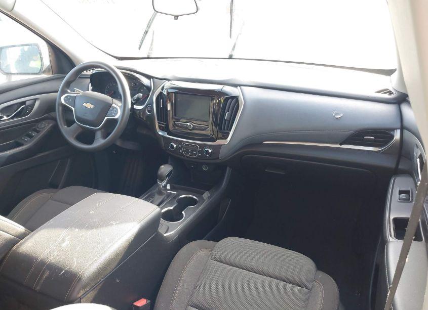 Photo 5 of 2021 Chevrolet Traverse FWD LS (VIN 1GNERFKWXMJ244777)