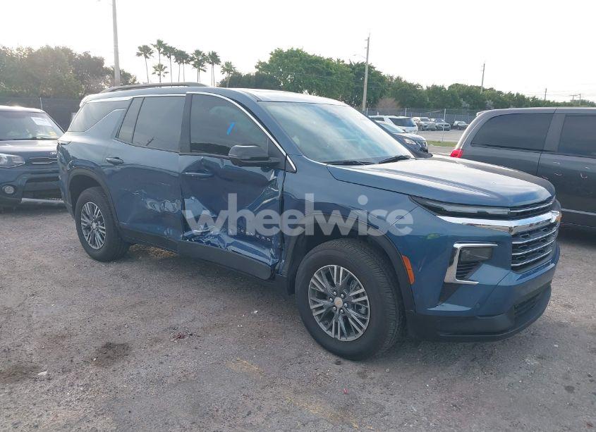 2024 Chevrolet Traverse FWD LT (VIN 1GNERGKS1RJ202864) main photo