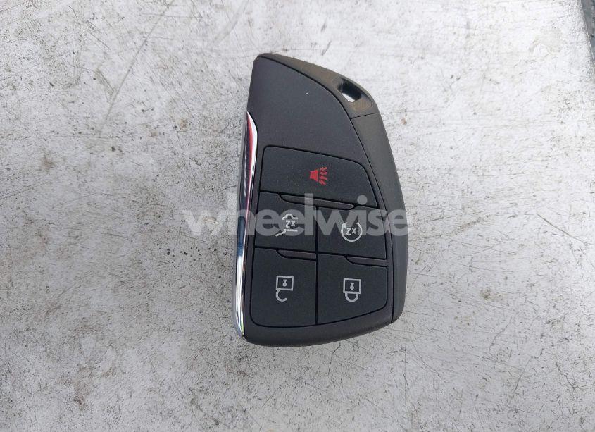 Photo 11 of 2024 Chevrolet Traverse FWD LT (VIN 1GNERGKS1RJ202864)