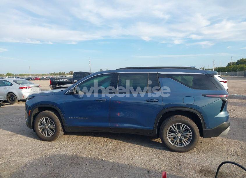 Photo 14 of 2024 Chevrolet Traverse FWD LT (VIN 1GNERGKS1RJ202864)